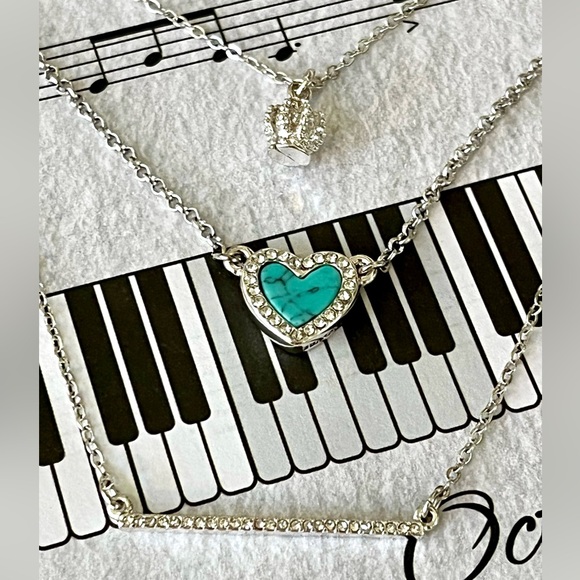 Like NEW!! Juicy Couture 3 Tiered Layered Crown Heart Rhinestone Necklace - Picture 5 of 7